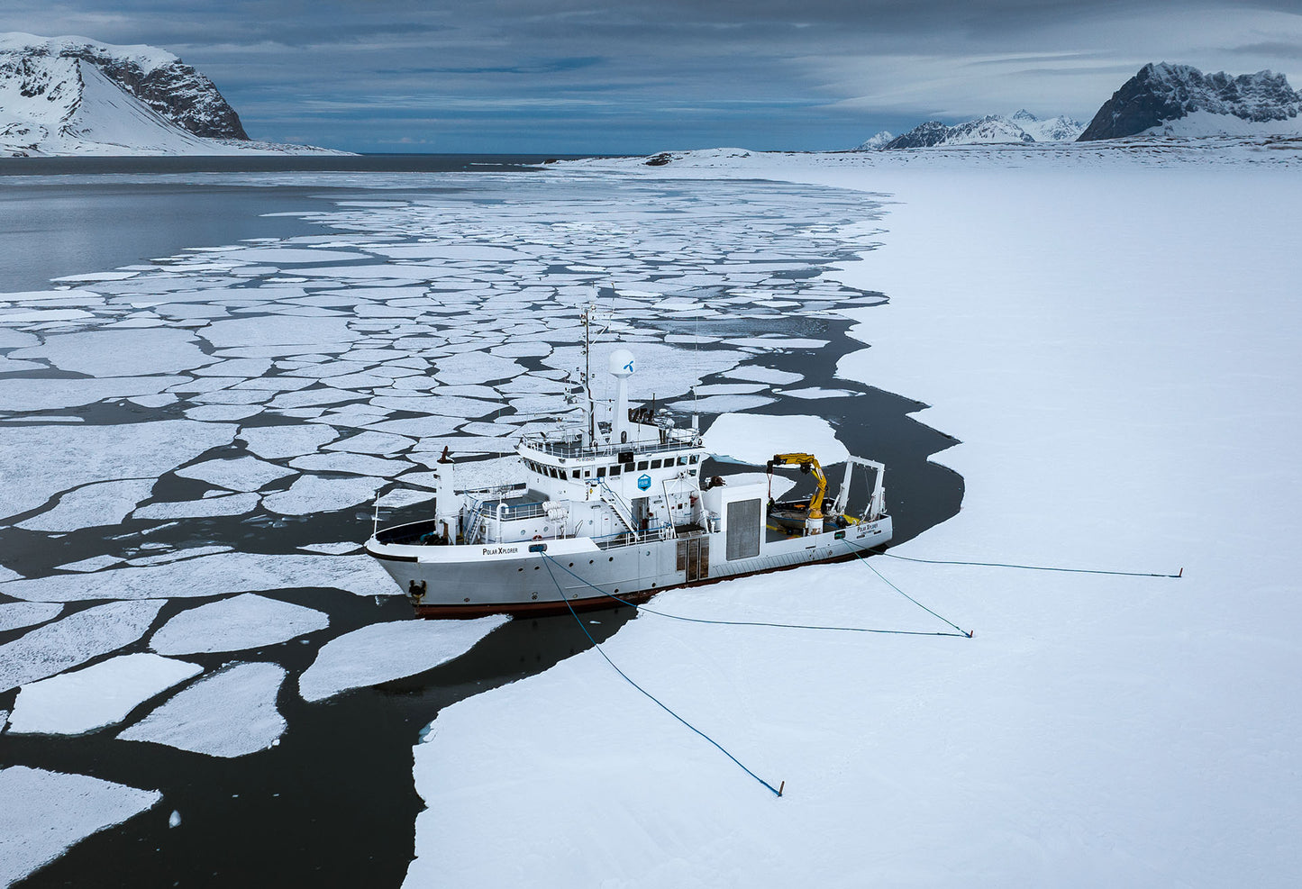 Svalbard Expedition 2027 – Exclusive Photo Mentorship & Reservation